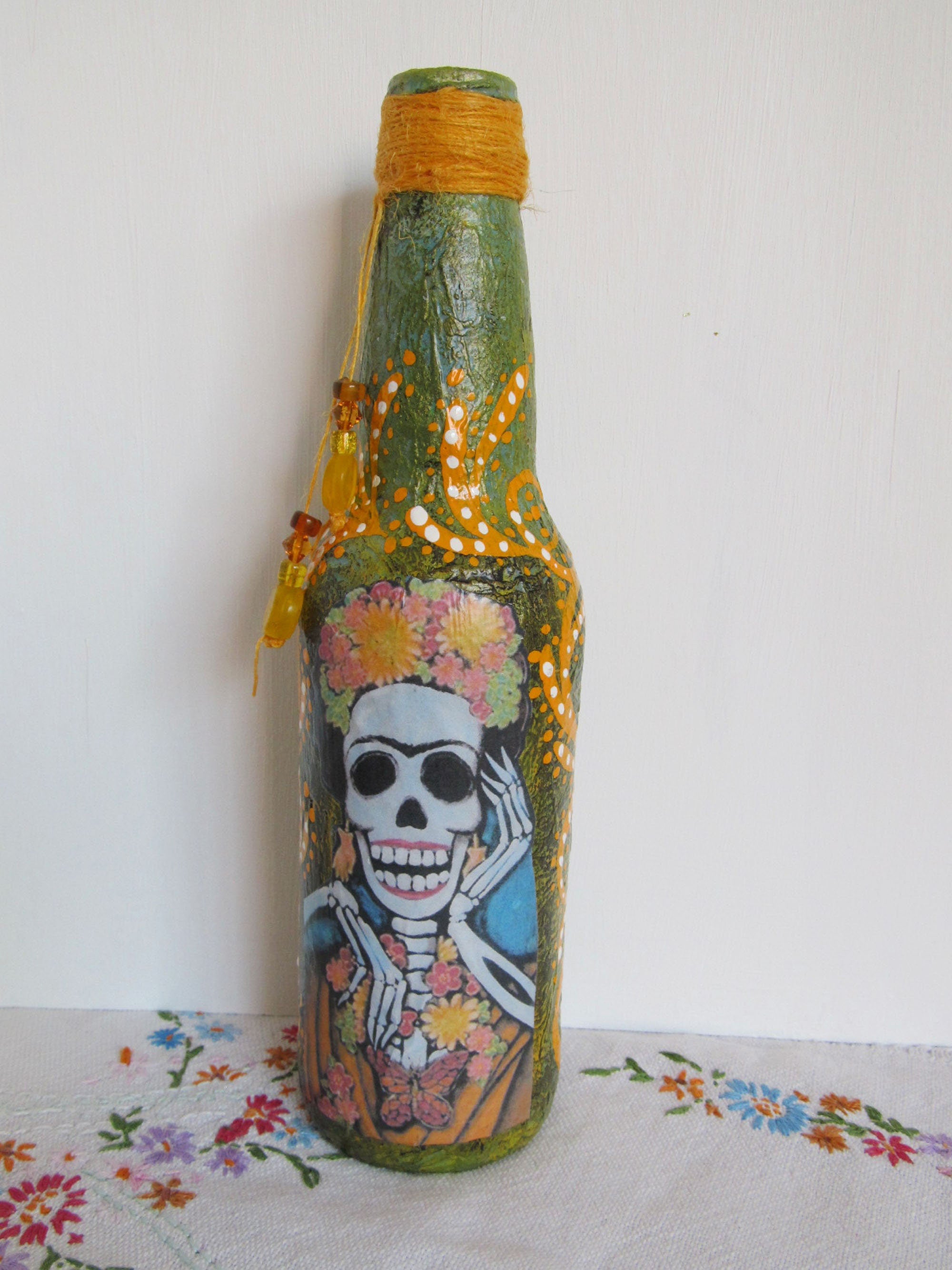 Frida Kahlo Dia de los Muertos Bottle, Decoupage Bottle, Halloween Decor